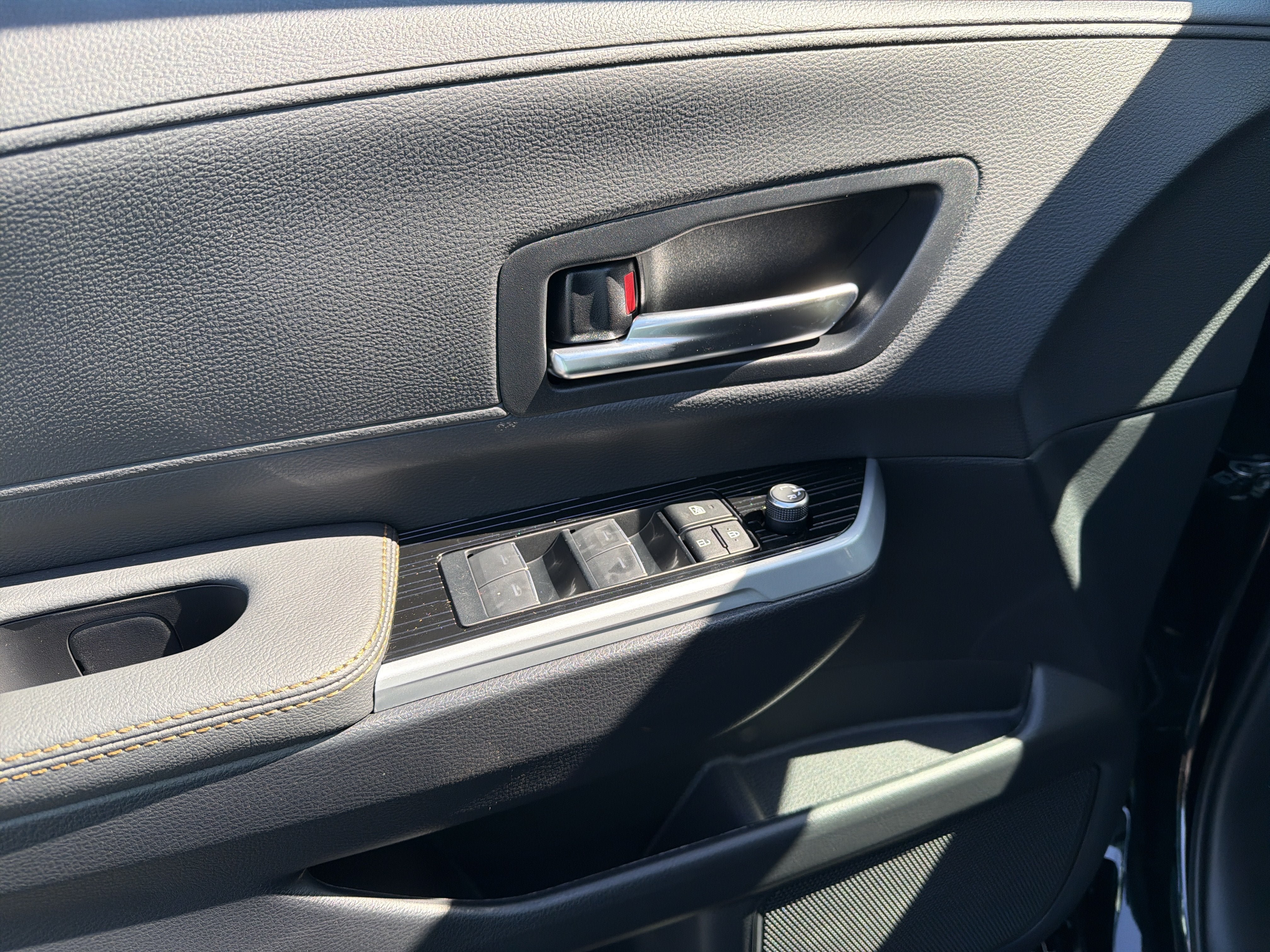 New 2026 Toyota Sienna AWD image 8