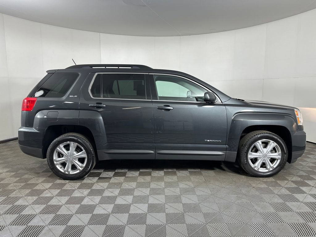 Used 2017 GMC Terrain SLE w/ Convenience Package image 6
