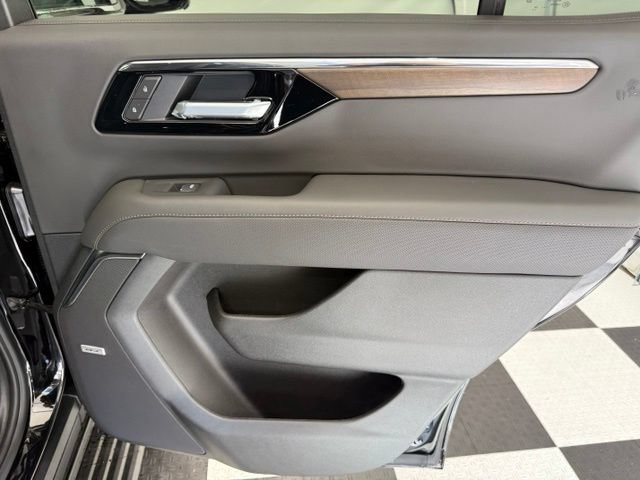 New 2026 Chevrolet Tahoe High Country AWD/4WD image 31