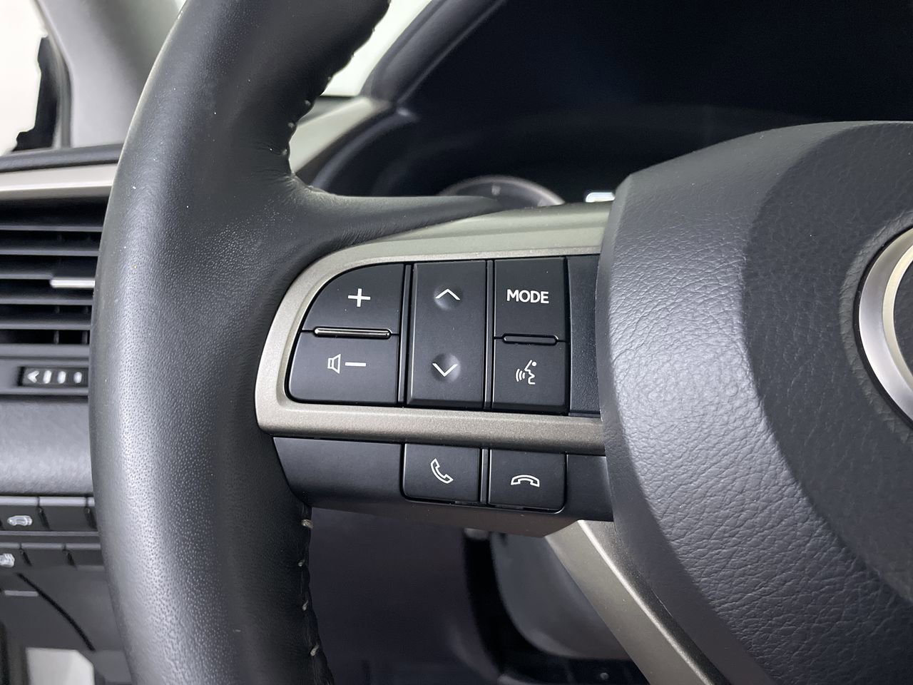 Used 2020 Lexus RX 350 AWD w/ Premium Package image 29
