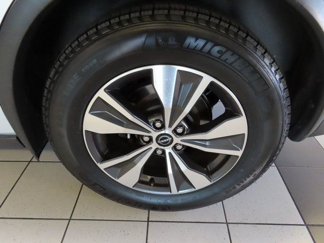 Used 2023 Nissan Murano SV image 17