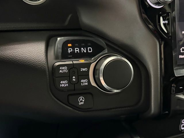 New 2026 RAM 1500 Big Horn AWD/4WD image 19