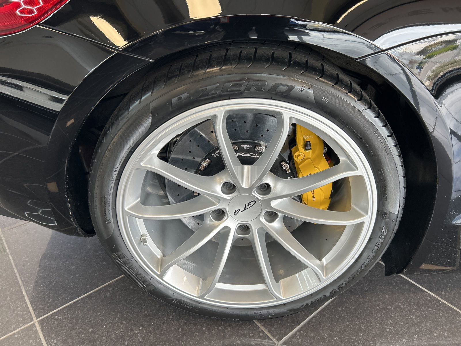 Used 2016 Porsche Cayman GT4 image 12