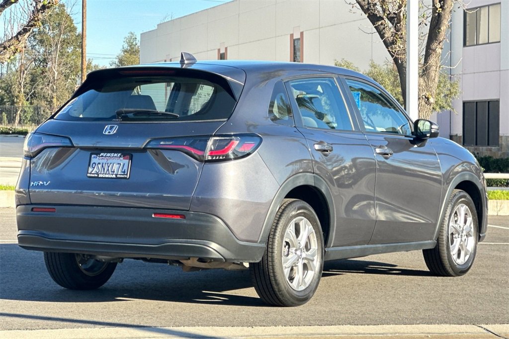 Certified 2023 Honda HR-V LX image 4