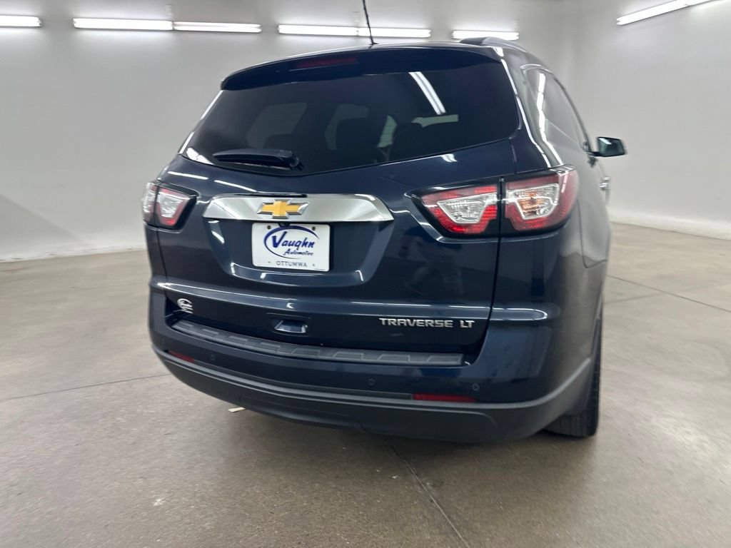 Used 2015 Chevrolet Traverse LT w/ Style and Technology Package FWD image 12
