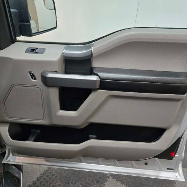 Used 2015 Ford F150 XLT w/ Equipment Group 302A Luxury image 42