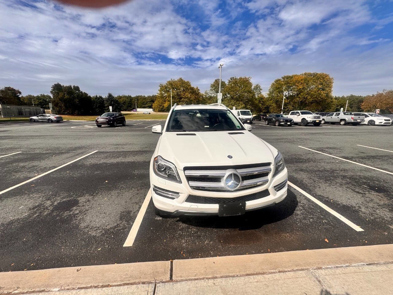 Used 2015 Mercedes-Benz GL 320 BlueTEC 4MATIC w/ Premium I Package image 4