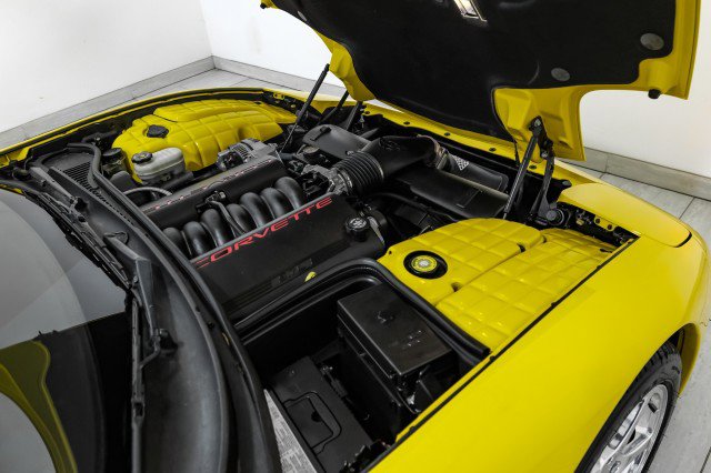 Used 2000 Chevrolet Corvette Convertible w/ Memory Pkg image 42