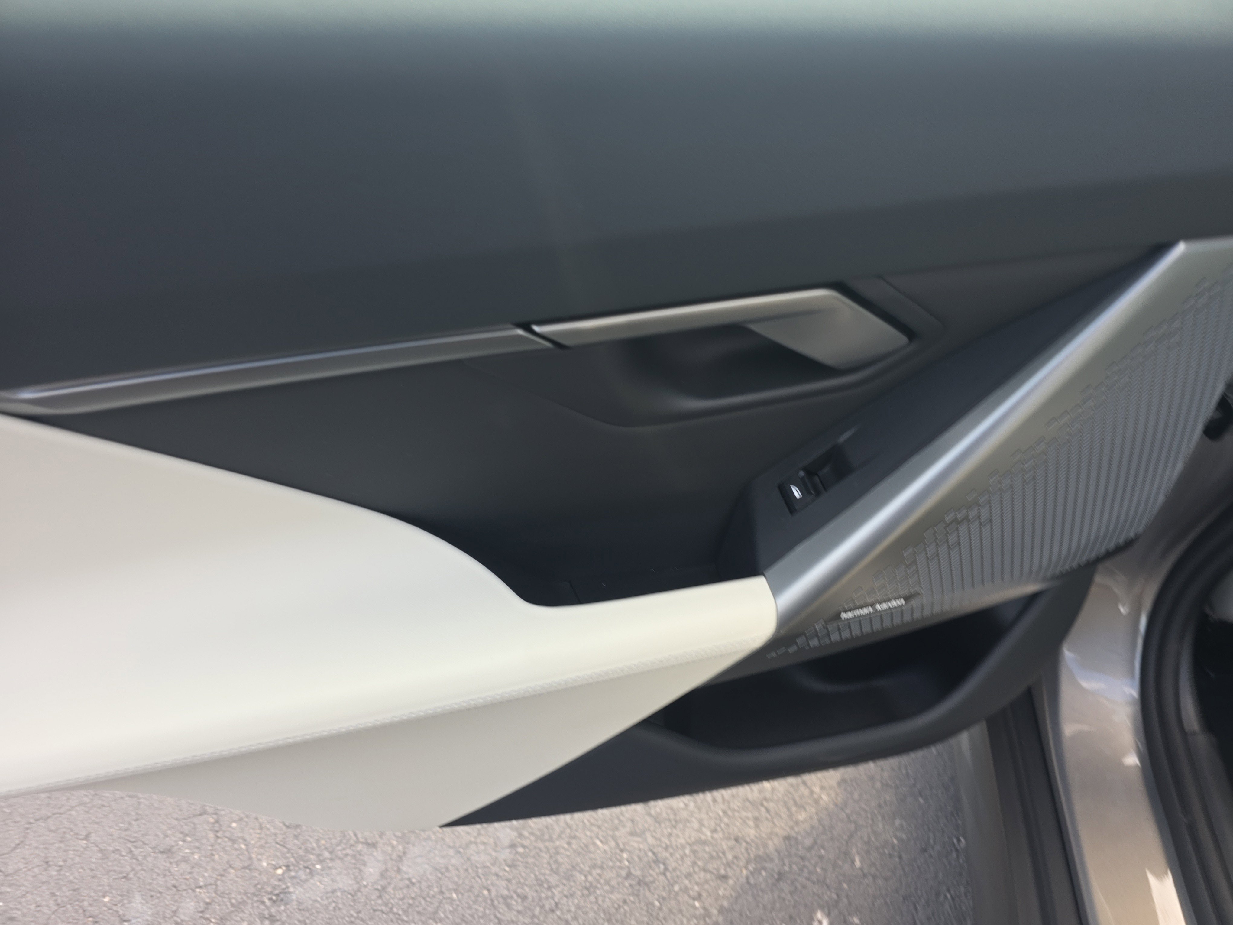 Used 2025 BMW 530i image 9