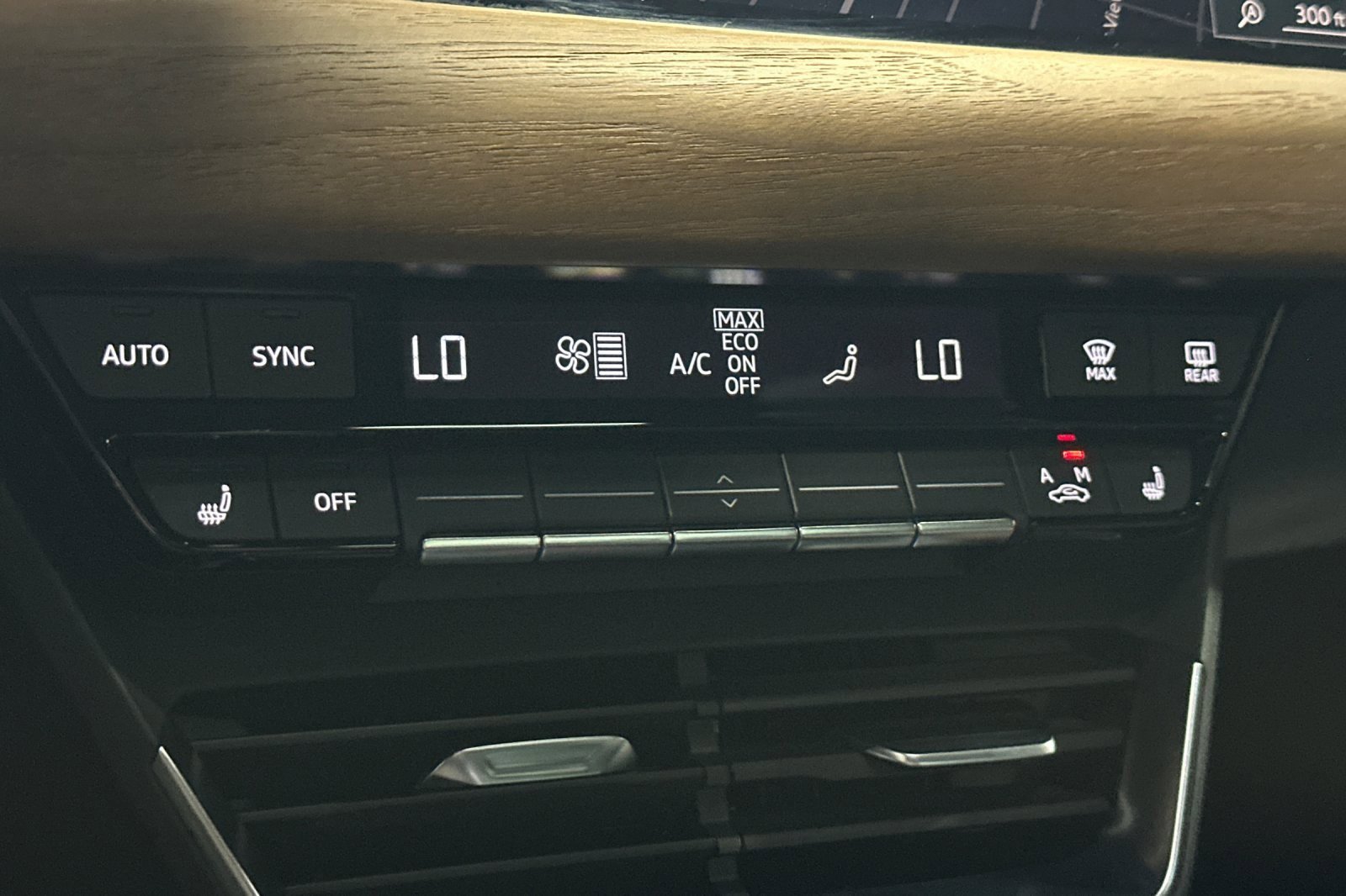 Used 2022 Audi e-tron GT Premium Plus image 19