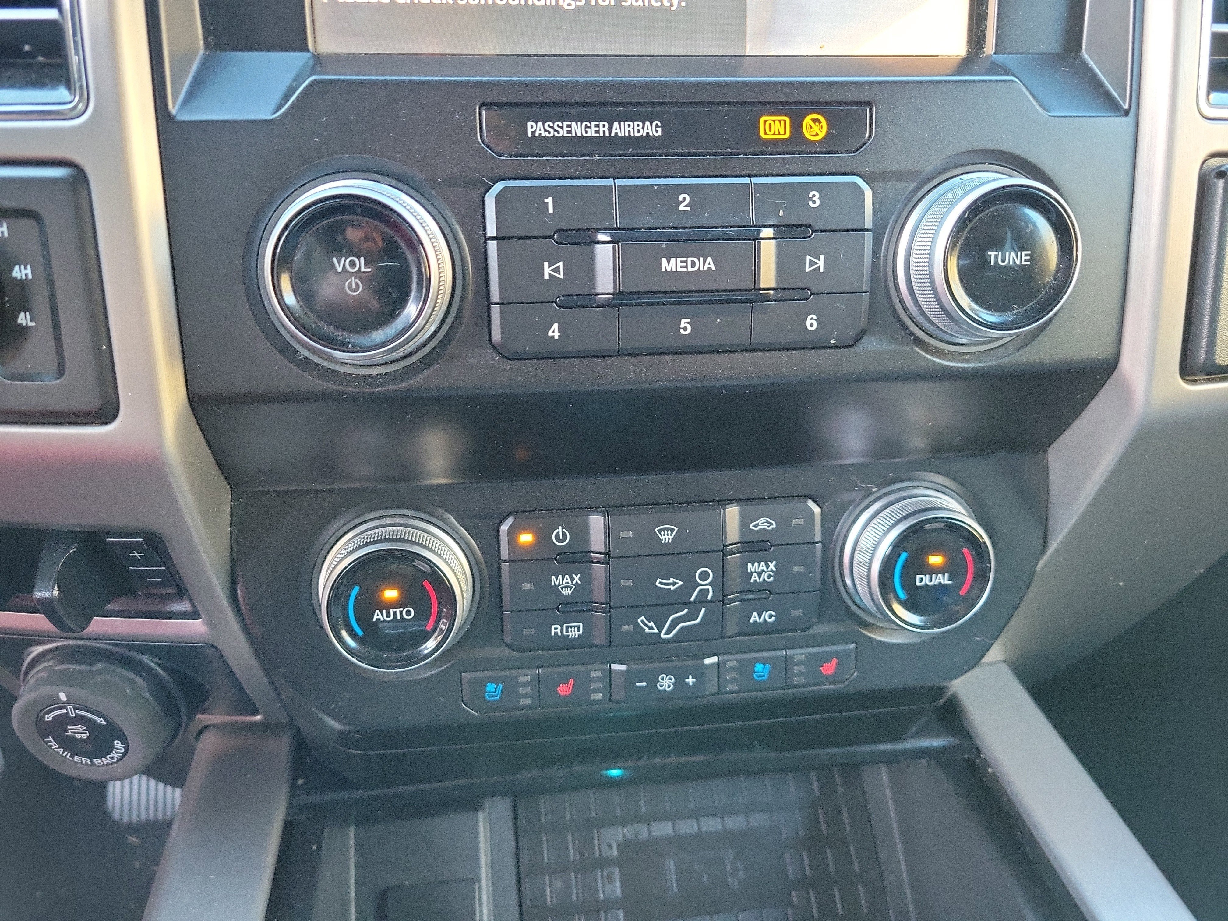 Used 2020 Ford F250 Platinum w/ Tremor Off-Road Package image 17