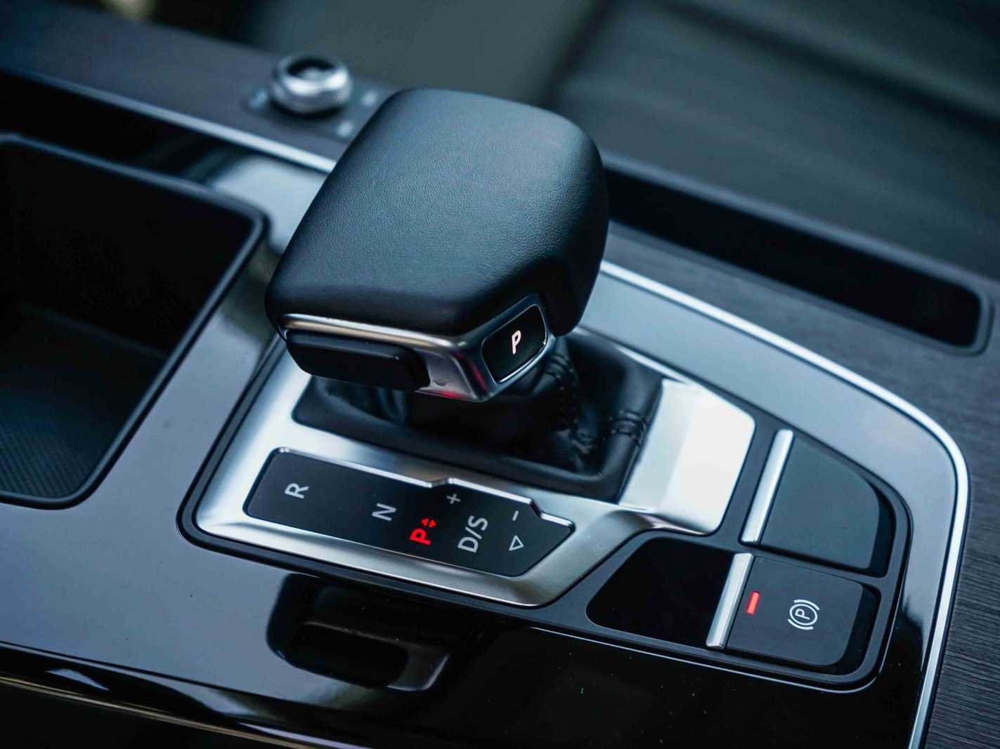 Used 2023 Audi Q5 2.0T Premium w/ Convenience Package image 21