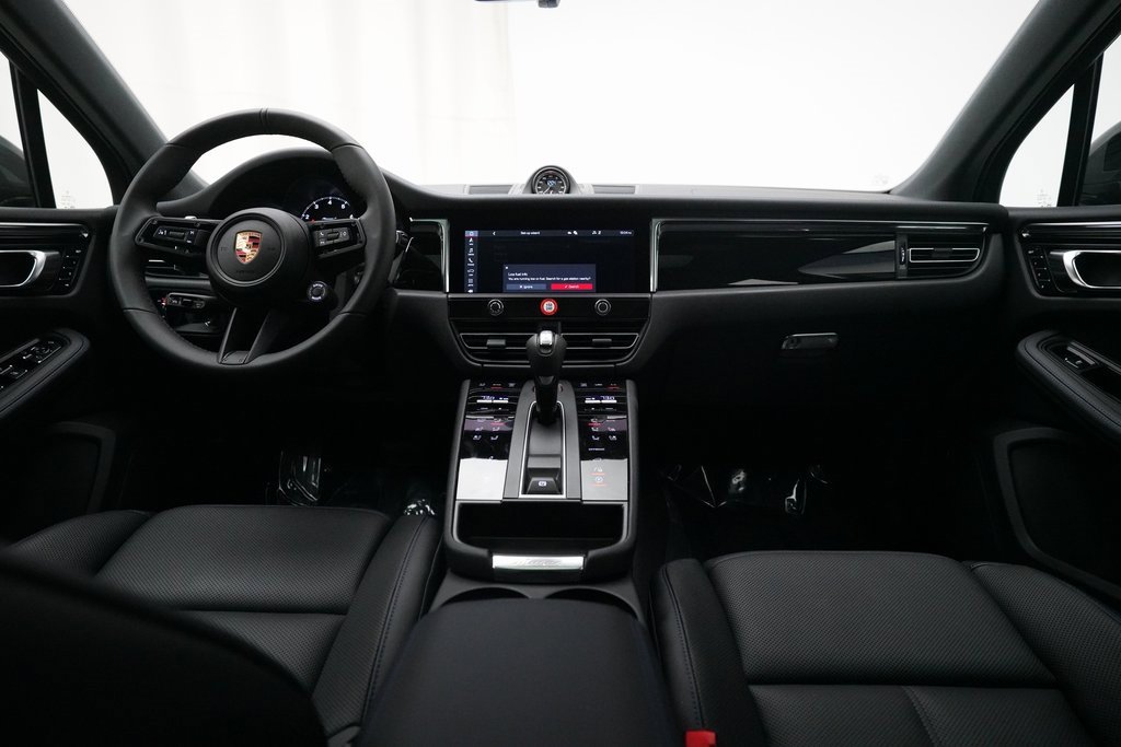 Used 2025 Porsche Macan Turbo image 19
