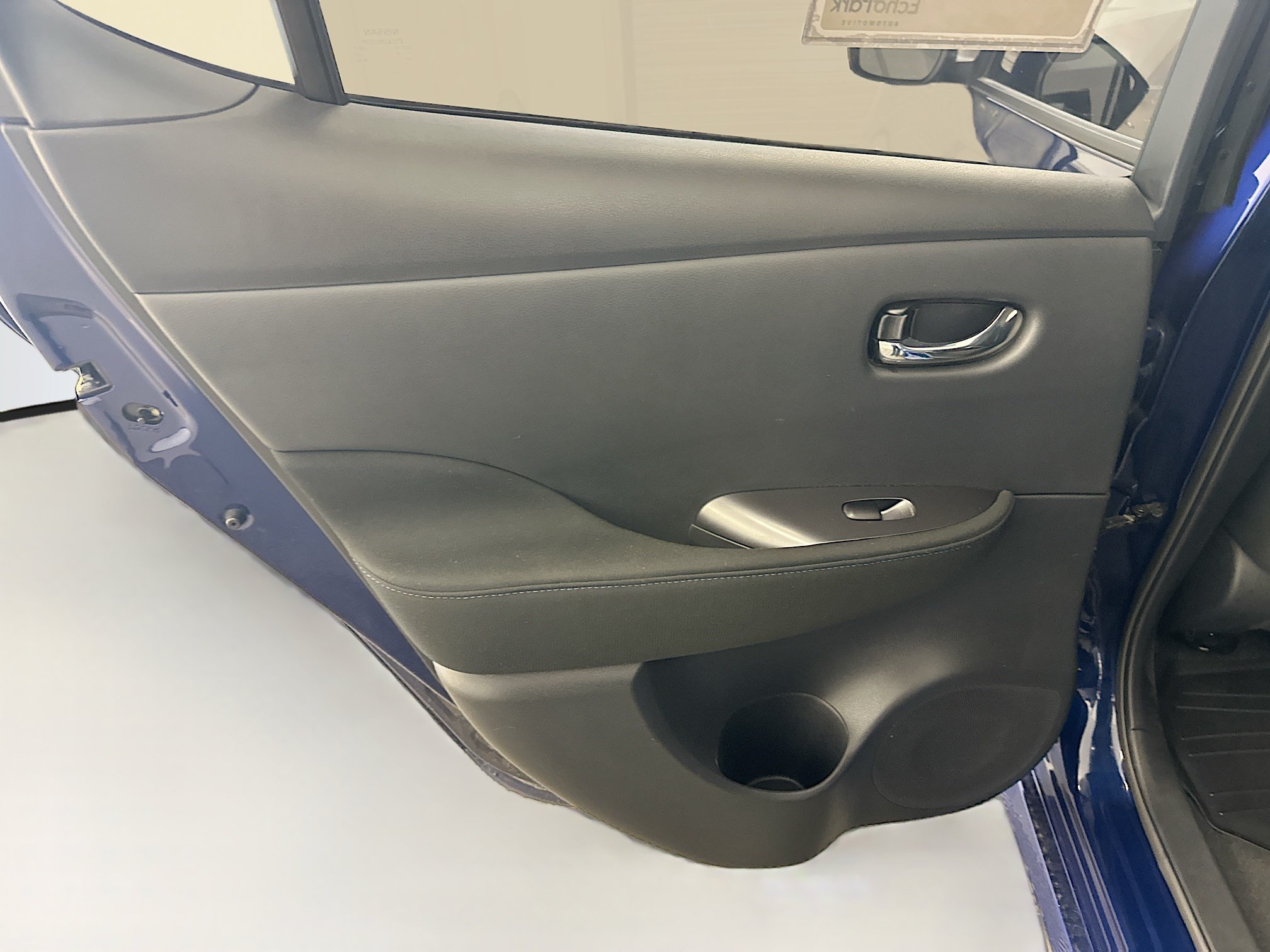 Used 2025 Nissan Leaf S FWD image 26