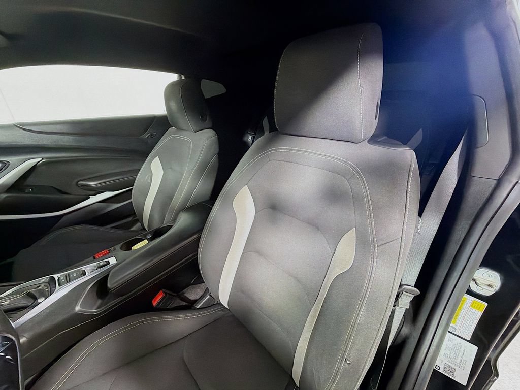 Used 2020 Chevrolet Camaro LS RWD image 11