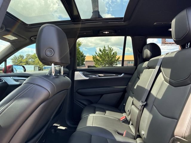 Used 2023 Cadillac XT6 Sport w/ Technology Package AWD/4WD image 22