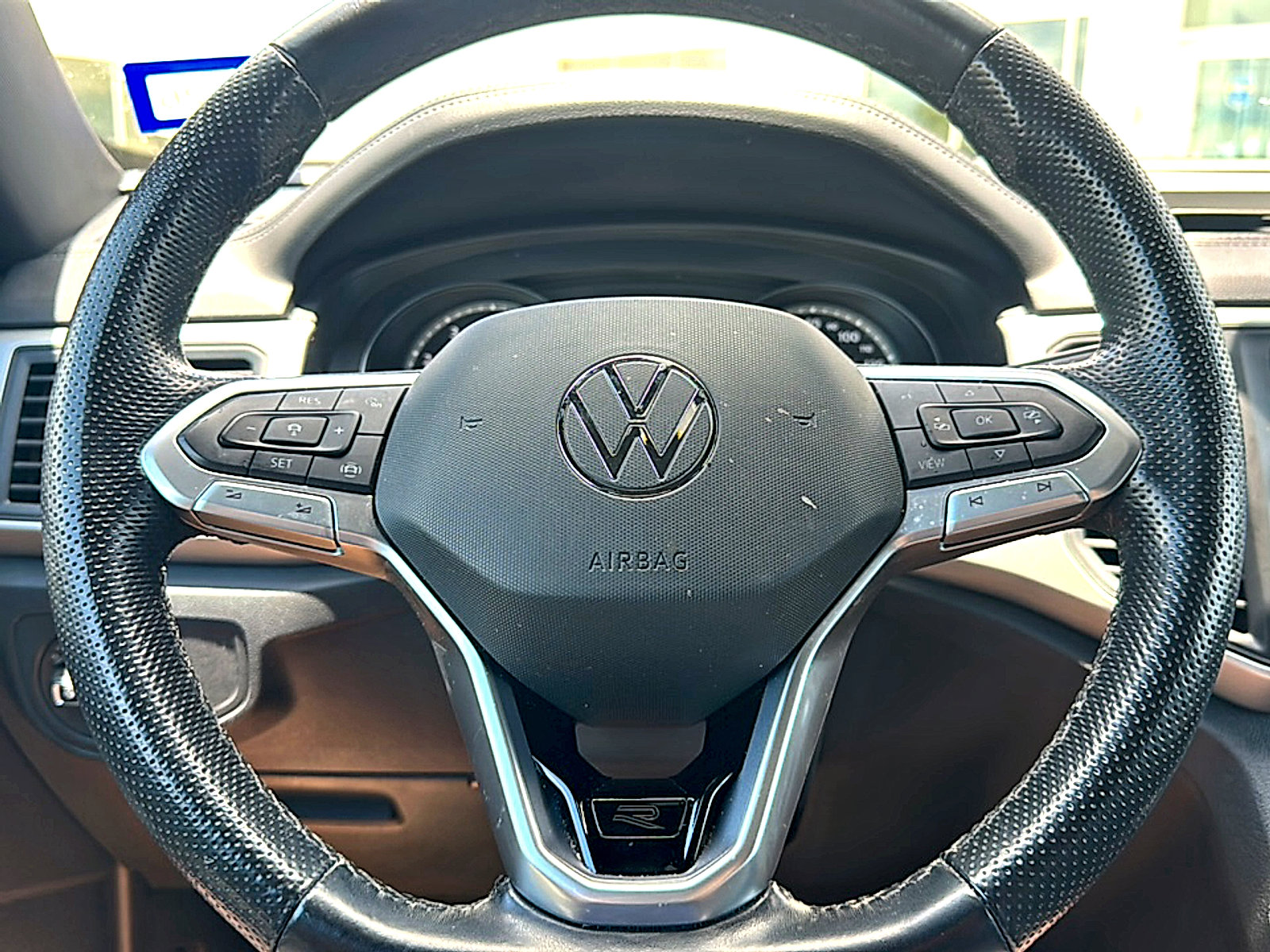Used 2021 Volkswagen Atlas Cross Sport SE FWD image 10