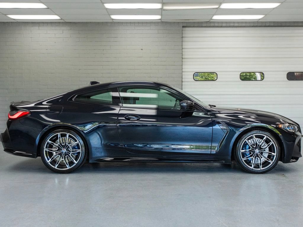 Used 2023 BMW M4 Competition RWD image 3