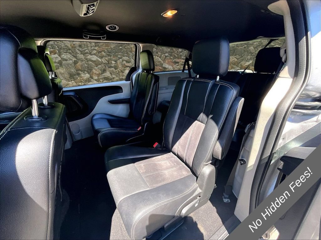 Used 2018 Dodge Grand Caravan SXT FWD image 24
