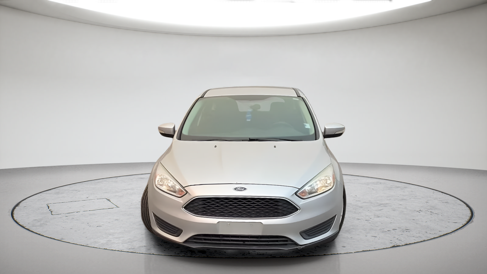 Used 2017 Ford Focus SE FWD image 2