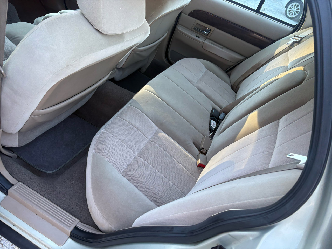 Used 2005 Mercury Grand Marquis GS image 10