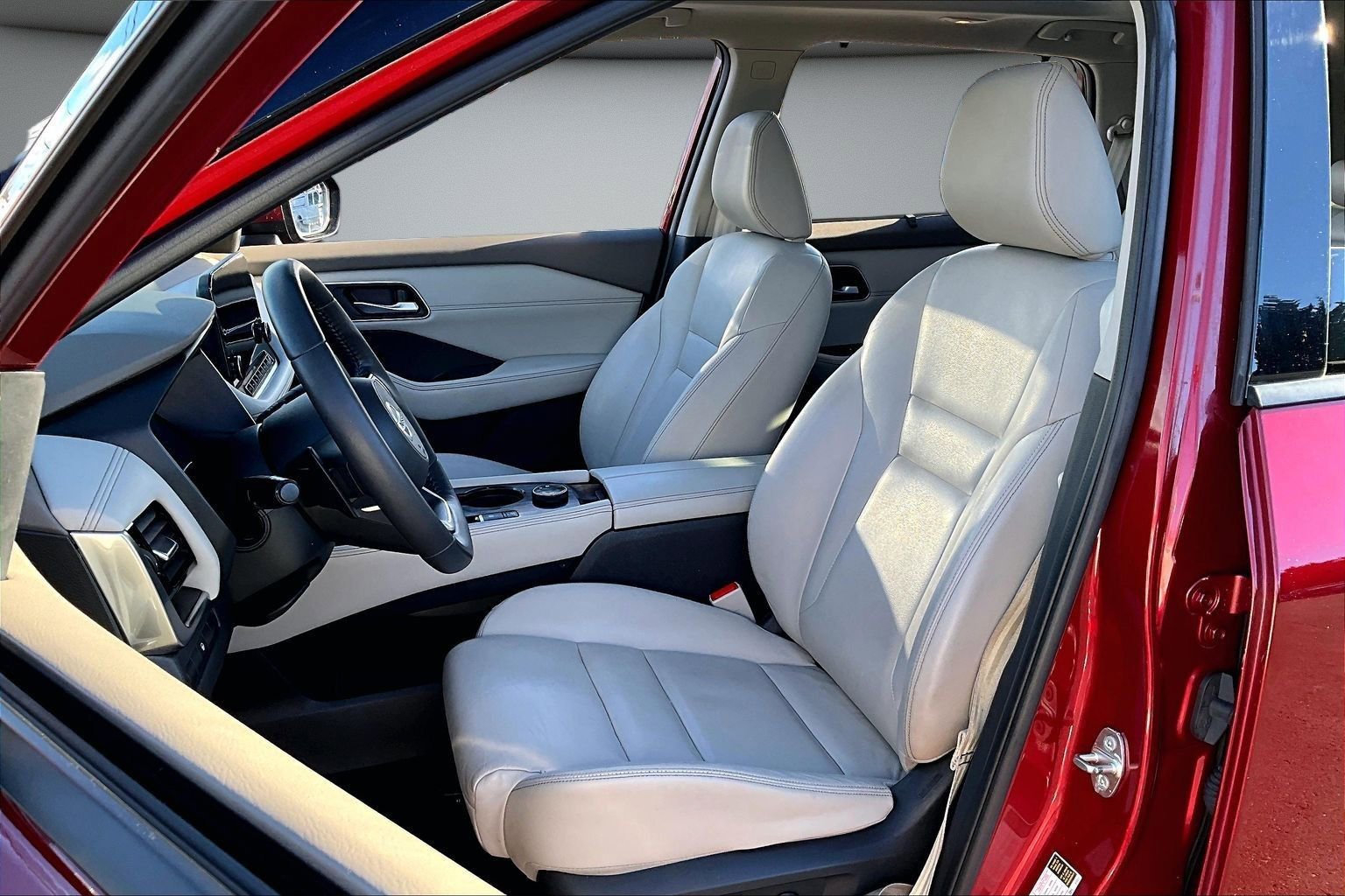 Used 2021 Nissan Rogue SL w/ Premium Package image 20