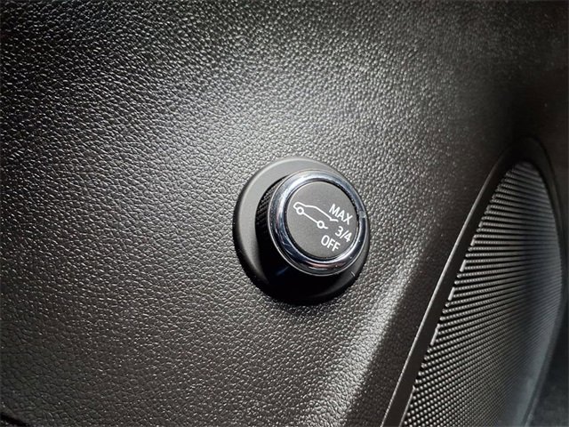 Used 2023 Buick Envision Avenir image 21