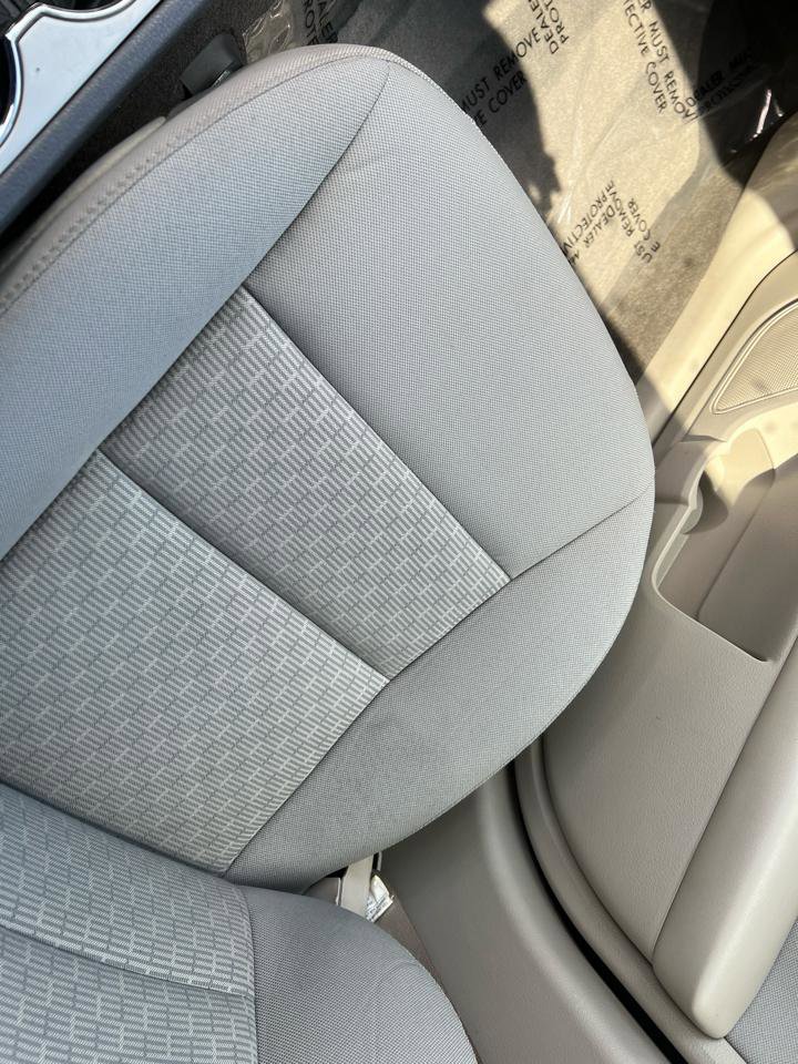 Used 2010 Ford Fusion SE FWD image 26