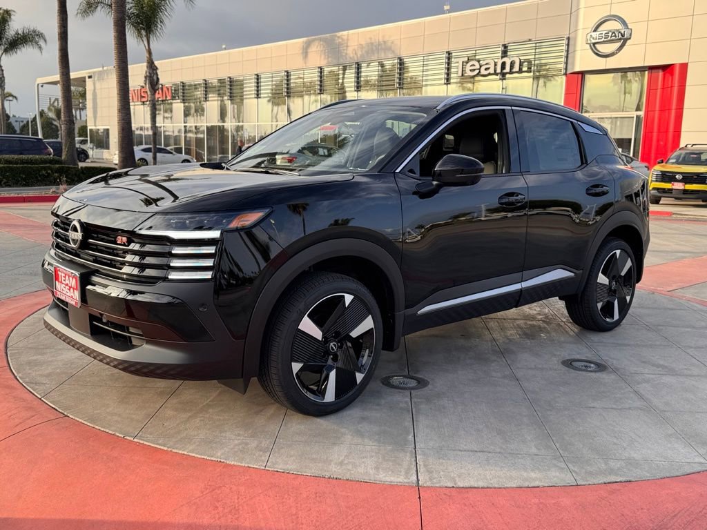 New 2026 Nissan Kicks SR FWD image 4