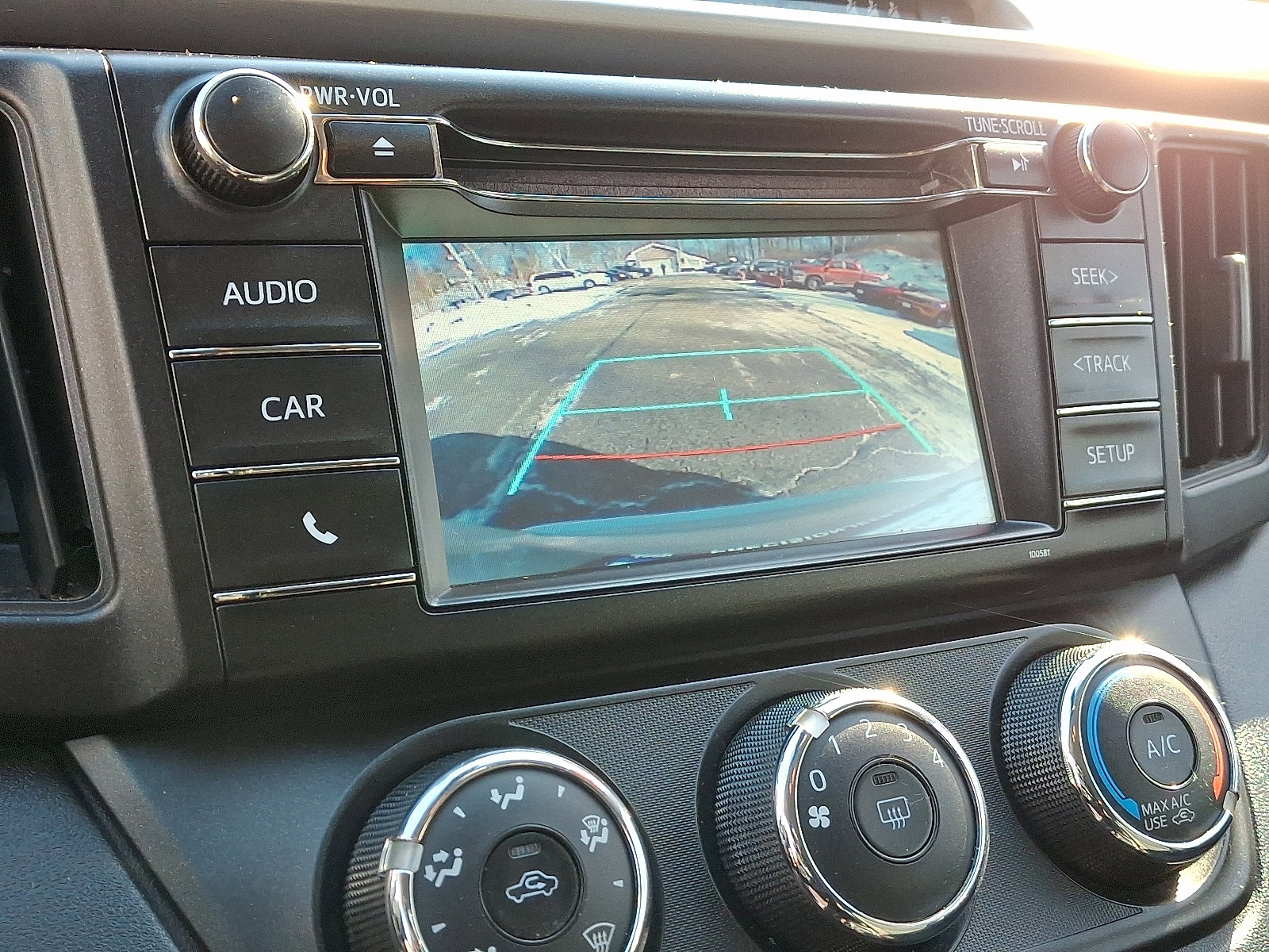 Used 2017 Toyota RAV4 LE image 19