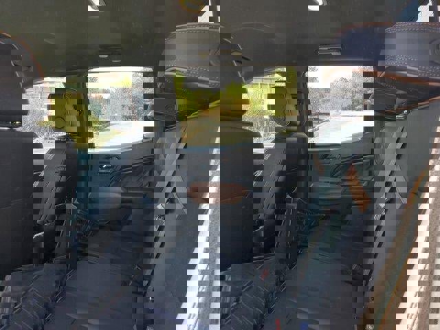 Used 2024 GMC Canyon AT4 image 9