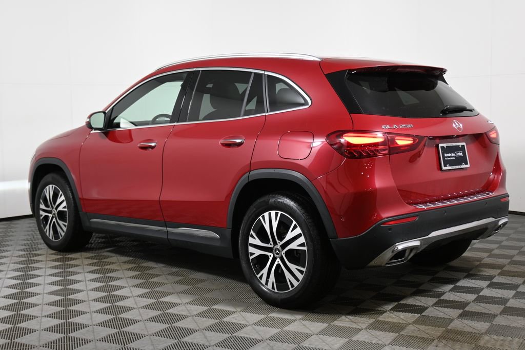 Certified 2025 Mercedes-Benz GLA 250 4MATIC image 5