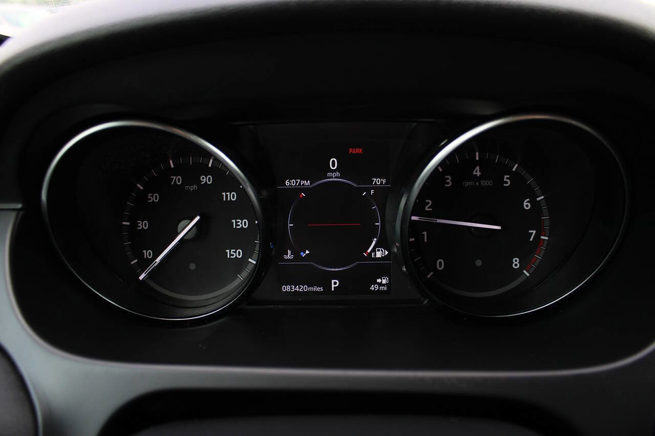 Used 2018 Land Rover Discovery Sport SE image 14