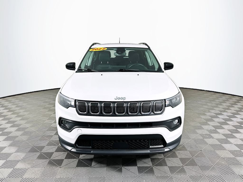 Certified 2022 Jeep Compass Latitude w/ Sun and Sound Group image 4