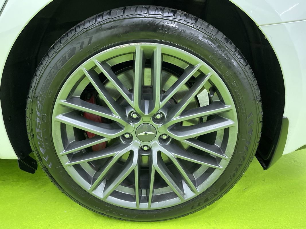 Used 2019 Genesis G70 3.3T Advanced image 15