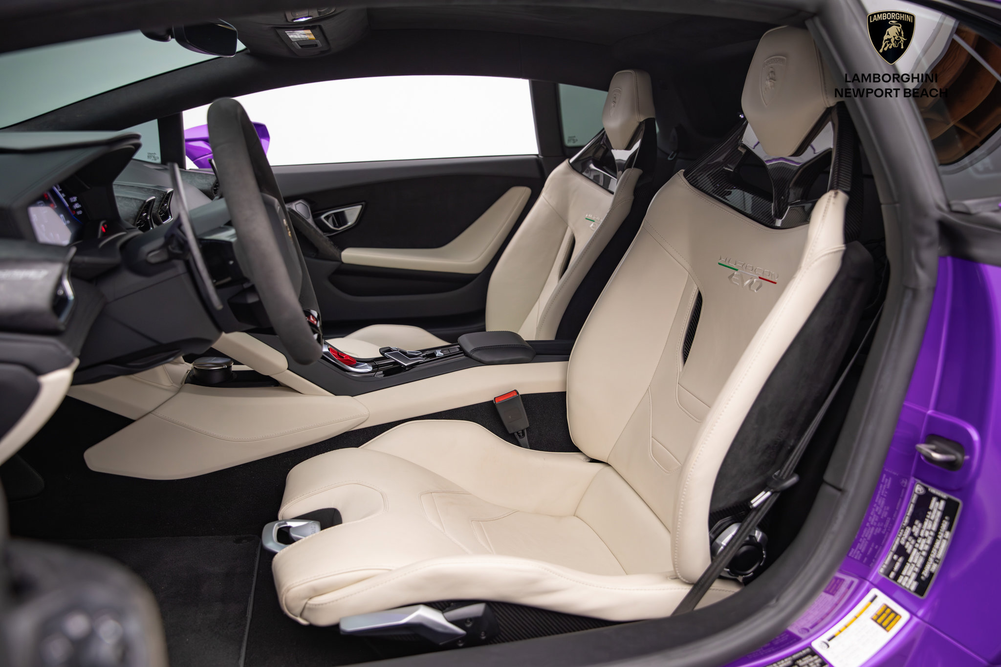 Used 2022 Lamborghini Huracan EVO image 7