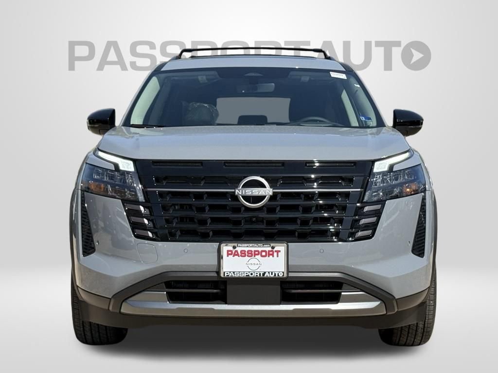 New 2026 Nissan Pathfinder Platinum w/ Lighting Package AWD/4WD image 2