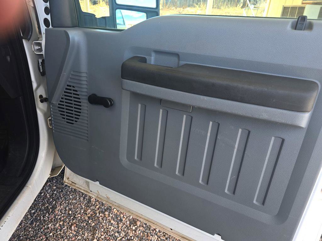 Used 2015 Ford F350 XL w/ Trailer Tow Package image 21