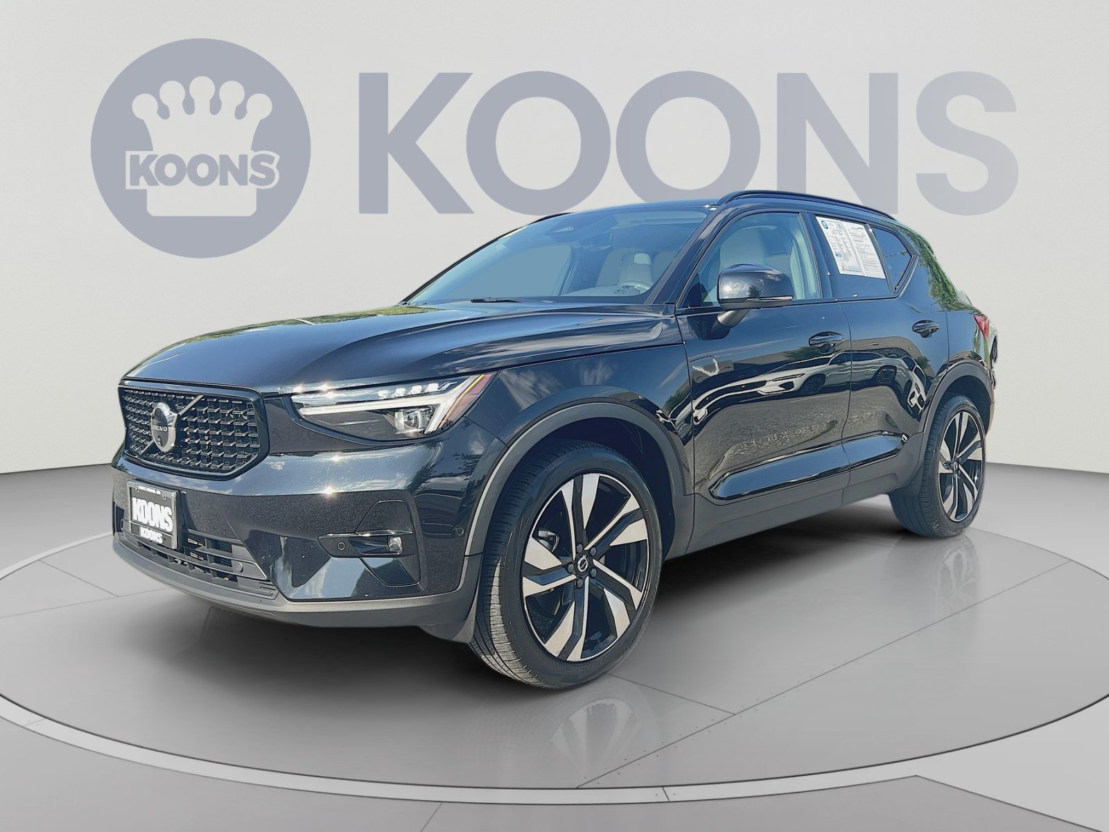 Certified 2024 Volvo XC40 B5 Ultimate w/ Protection Package Premier