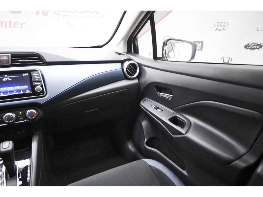 Used 2025 Nissan Versa SV w/ Trunk Package image 8