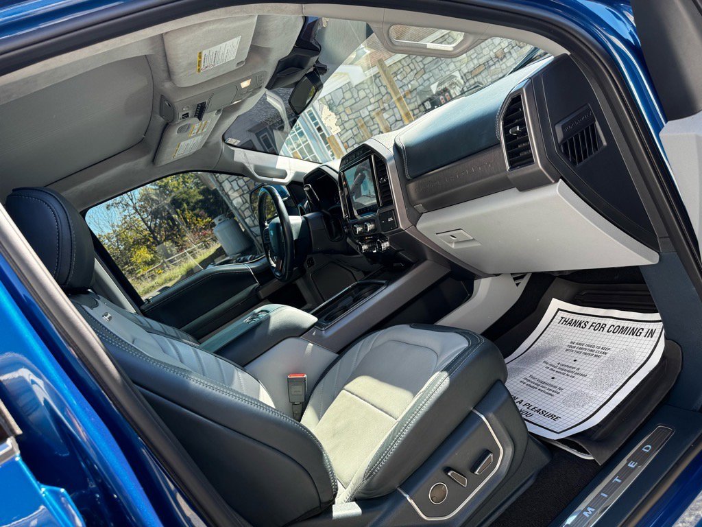 Used 2022 Ford F450 Limited w/ FX4 Off-Road Package image 31