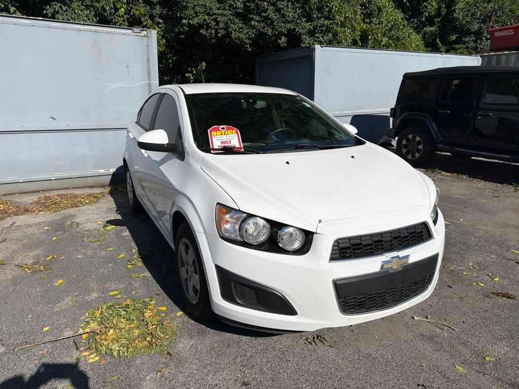 Used 2014 Chevrolet Sonic LS FWD image 1