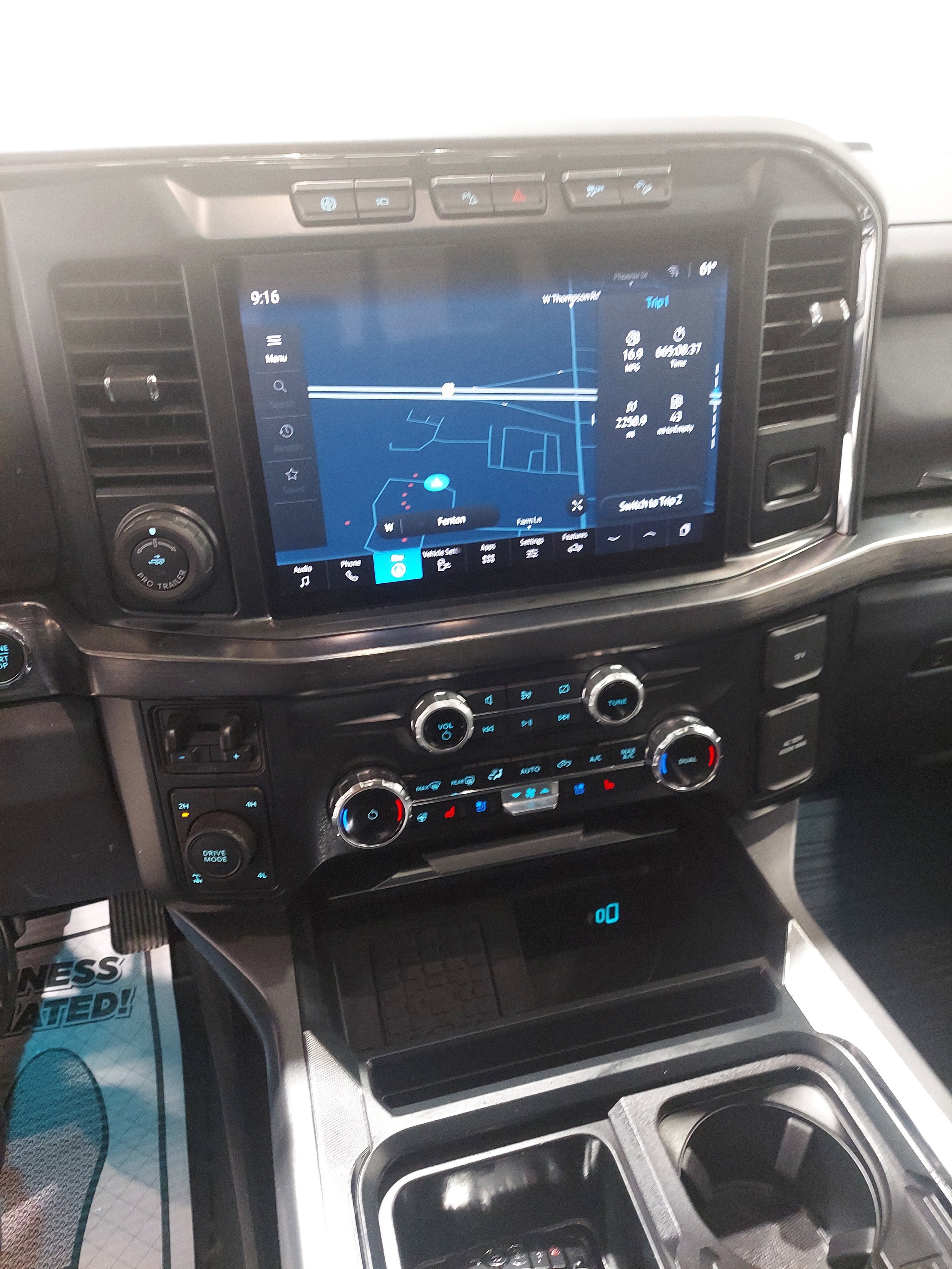Used 2024 Ford F250 Lariat w/ Lariat Ultimate Package AWD/4WD image 14