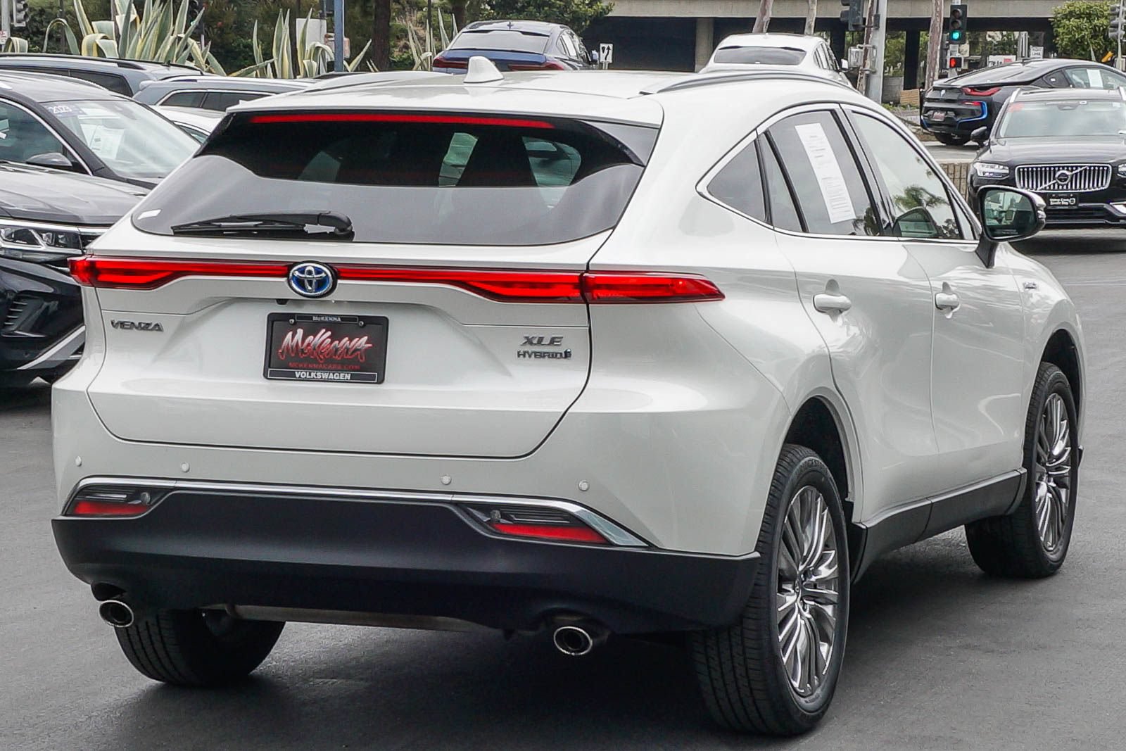 Used 2021 Toyota Venza XLE AWD/4WD image 6