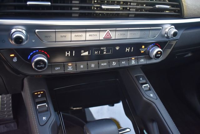 Certified 2021 Kia Telluride SX w/ SX Prestige Package image 32