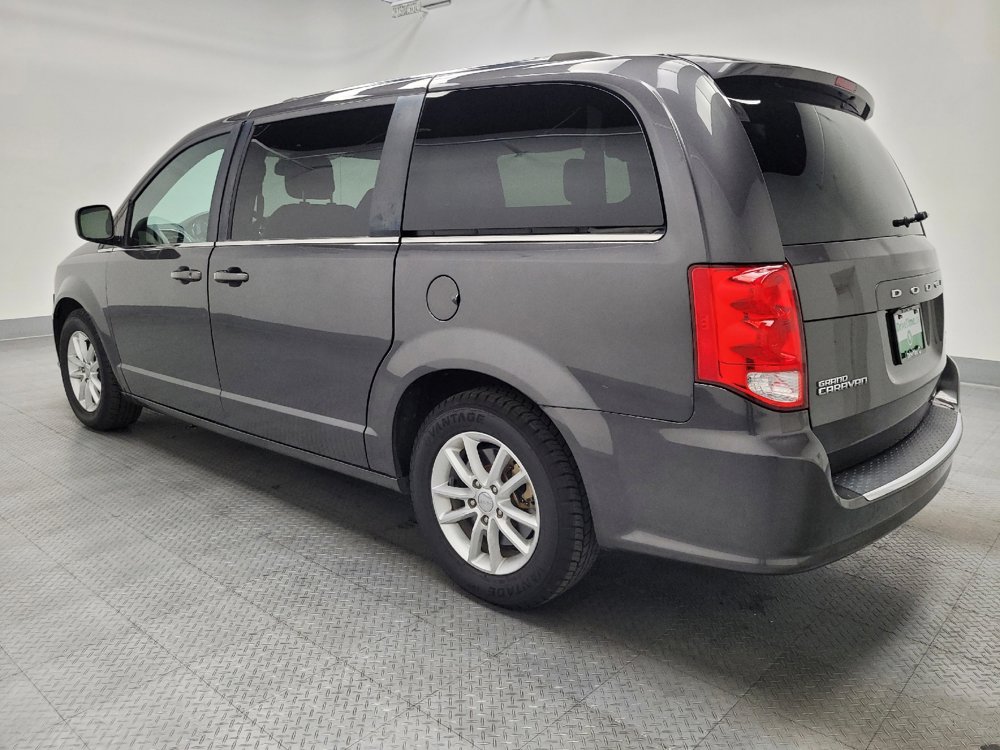 Used 2019 Dodge Grand Caravan SXT image 3