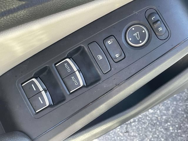 Used 2024 Honda Civic EX-L image 18