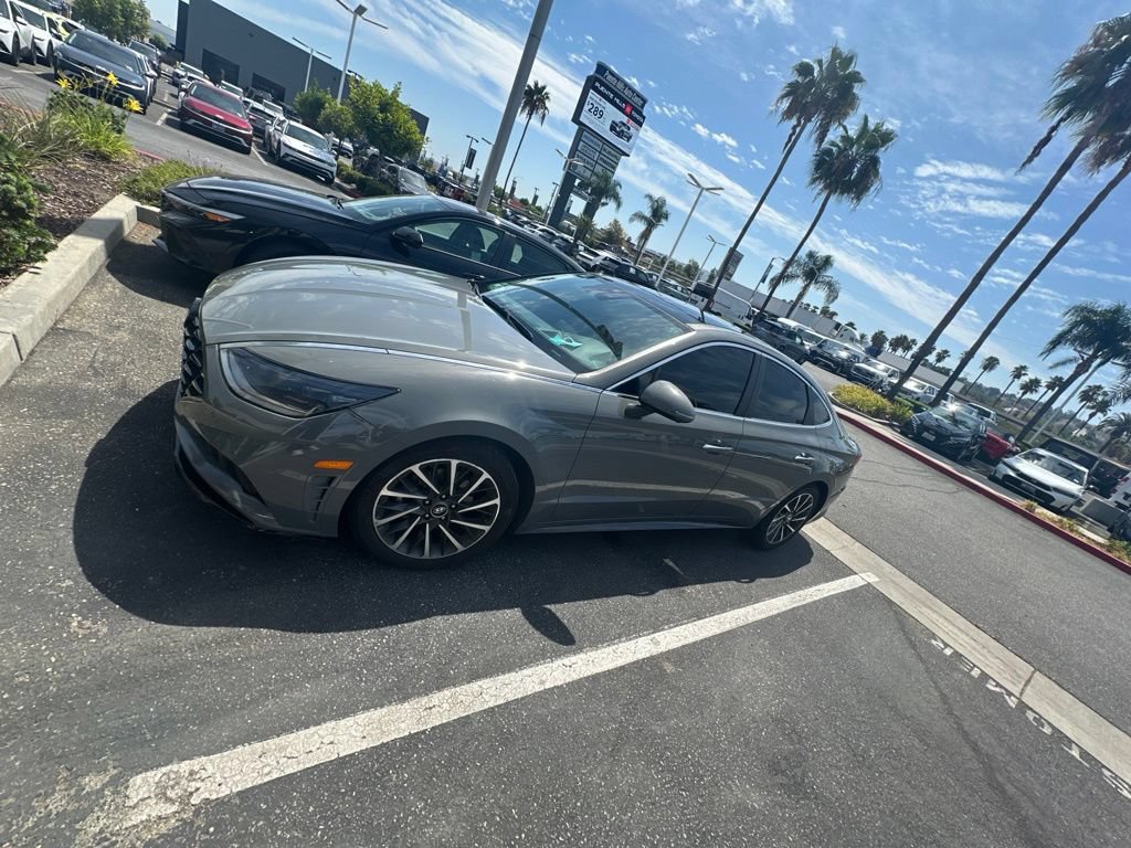 Used 2020 Hyundai Sonata Limited FWD image 2
