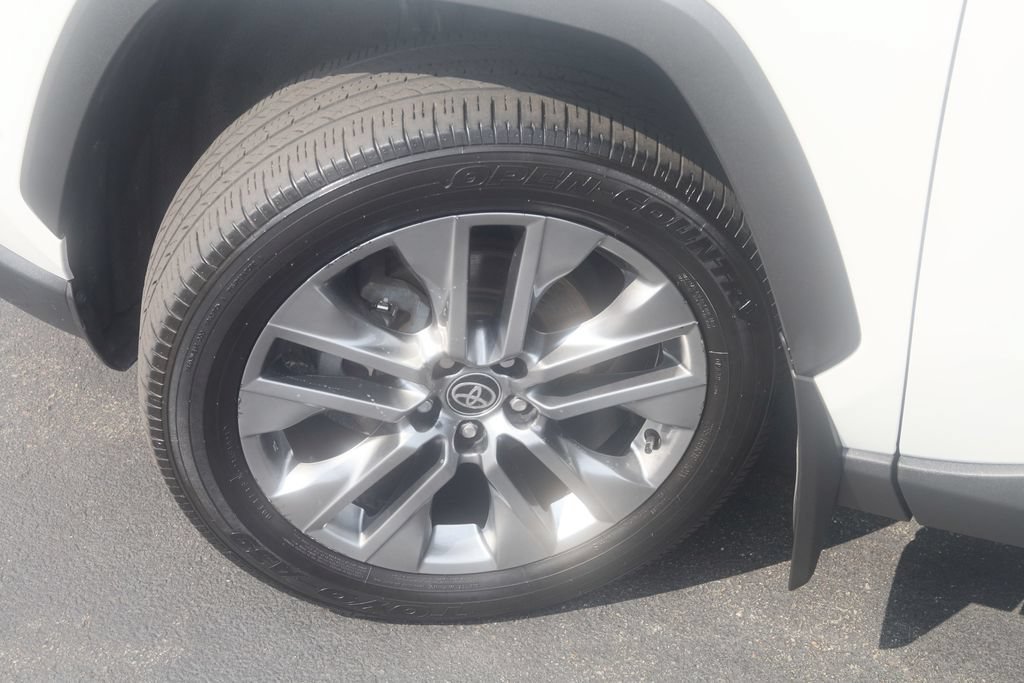 Used 2024 Toyota RAV4 XLE Premium FWD image 33