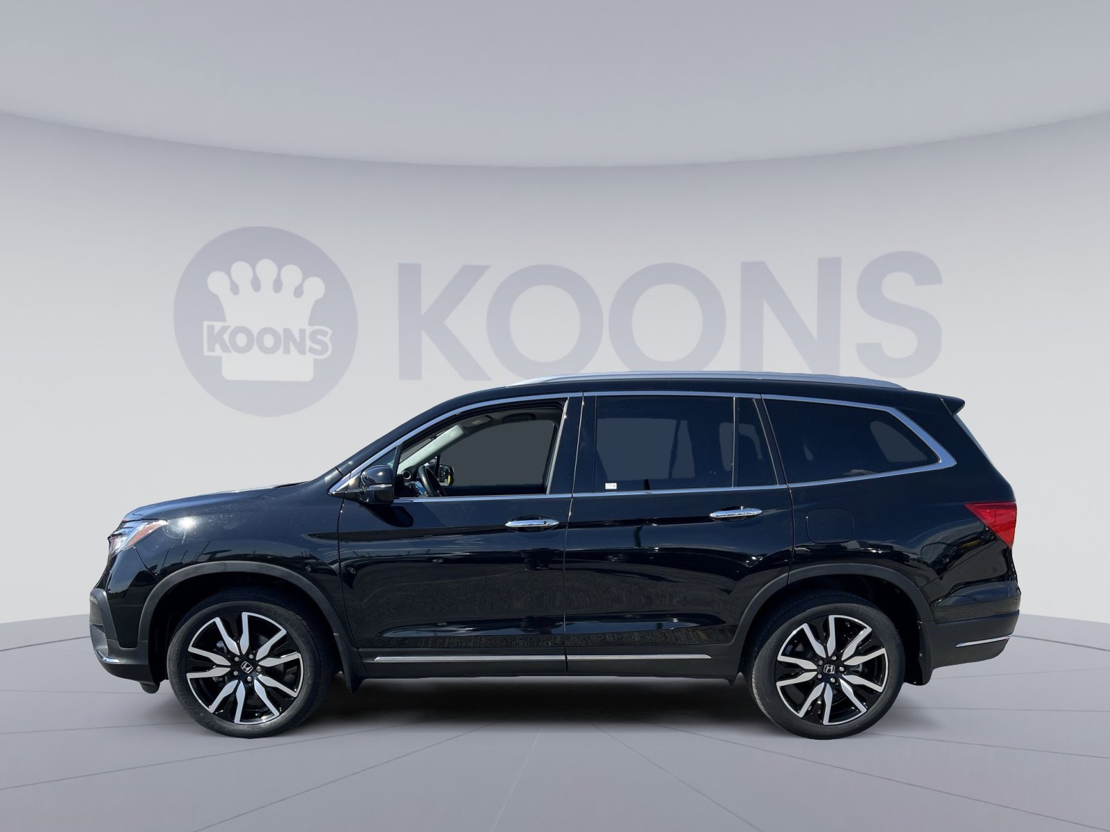 Used 2022 Honda Pilot Touring image 2